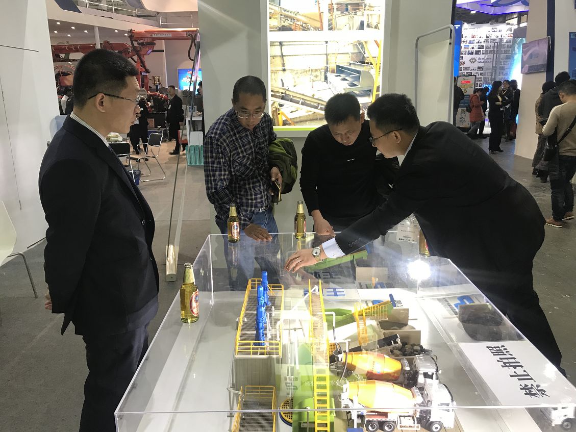 ���խh(hu��n)��